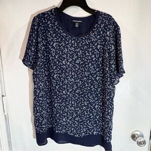 Hilary Radley Navy and White Floral Short Sleeve Top